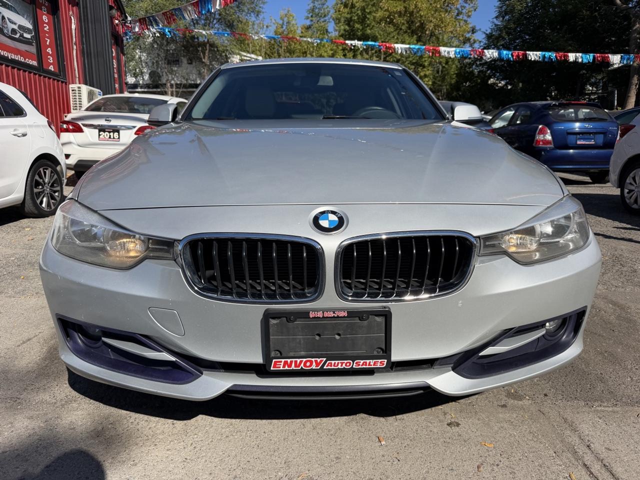 2014 BMW 3 Series 320i xDrive Sport Pkg Photo5