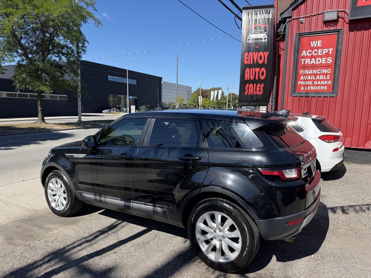 2016 Land Rover Range Rover Evoque SE Photo