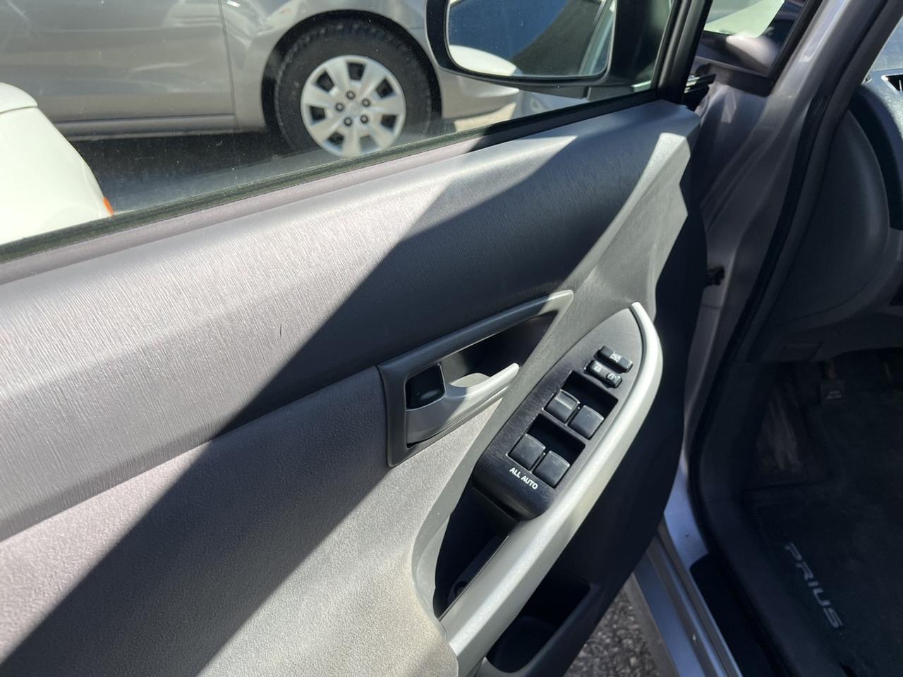 2010 Toyota Prius Two Photo