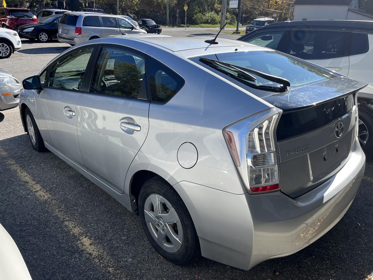 2010 Toyota Prius Two Photo