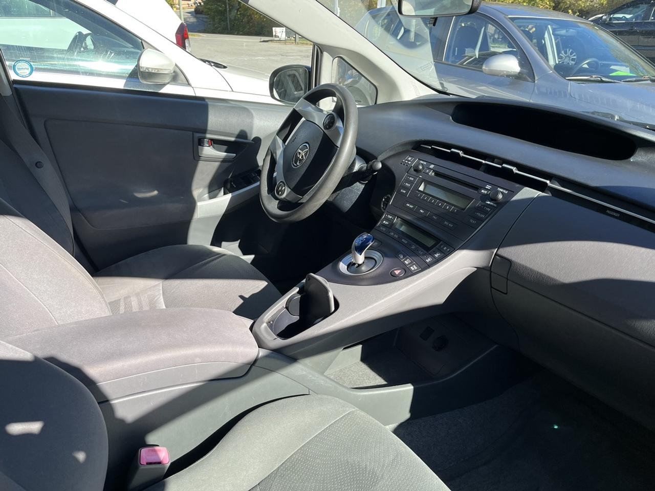 2010 Toyota Prius Two Photo
