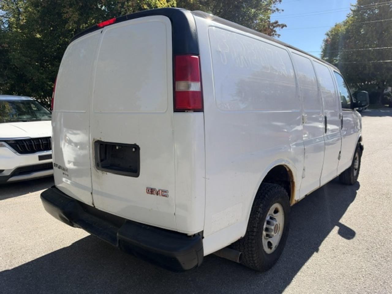 2015 GMC Savana CARGO VAN RWD 2500 135" RWD Photo