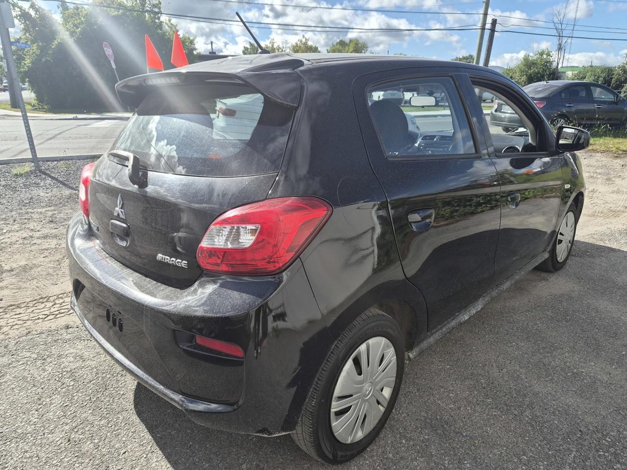 2017 Mitsubishi Mirage ES Photo4
