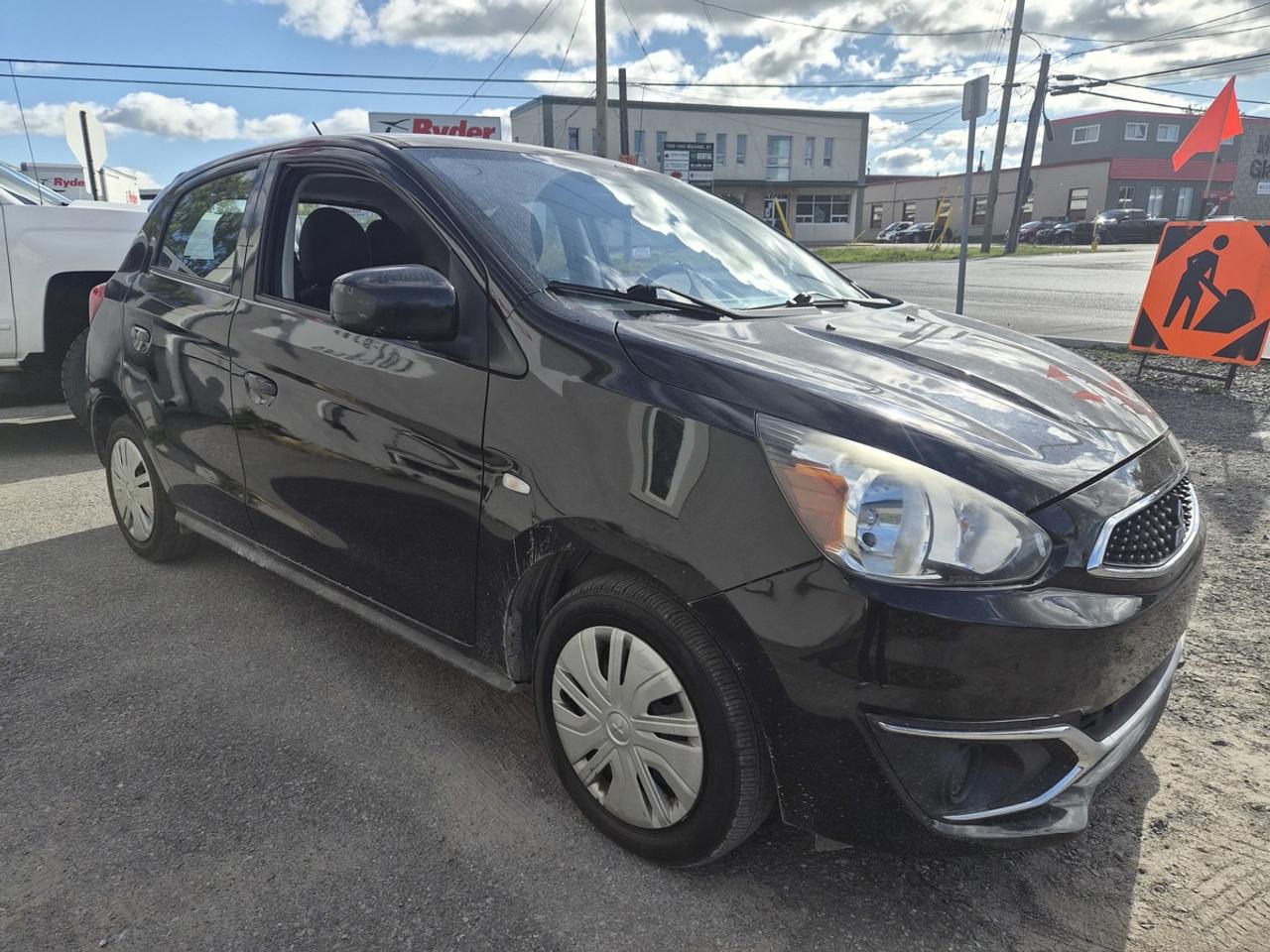 2017 Mitsubishi Mirage ES Photo