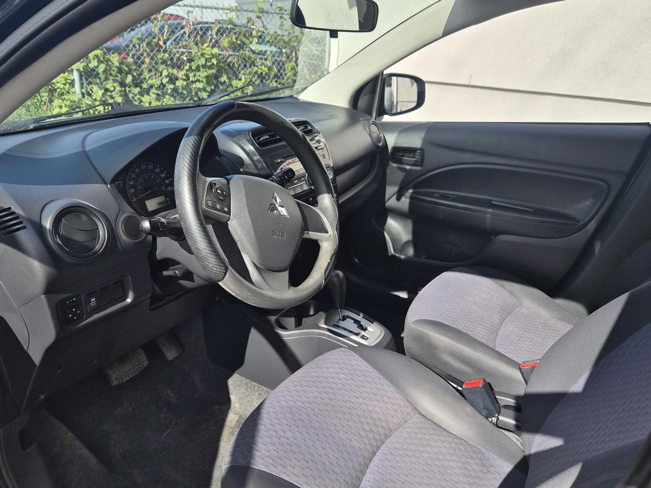 2017 Mitsubishi Mirage ES Photo