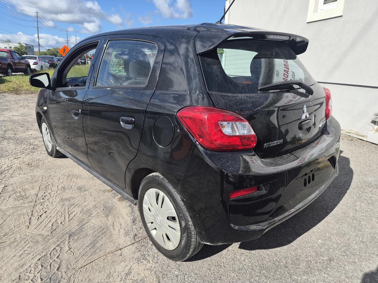 2017 Mitsubishi Mirage ES Photo