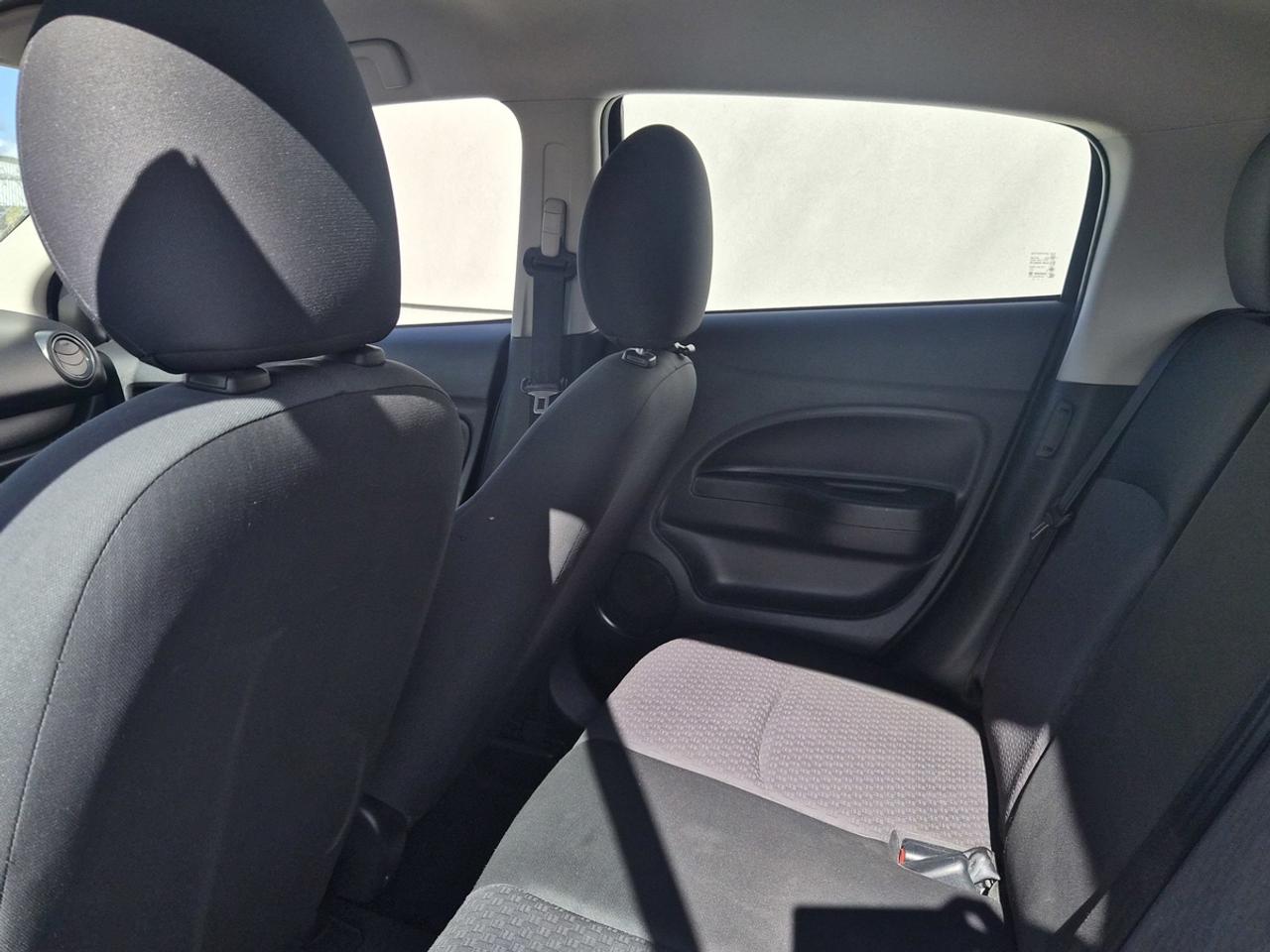 2017 Mitsubishi Mirage ES Photo