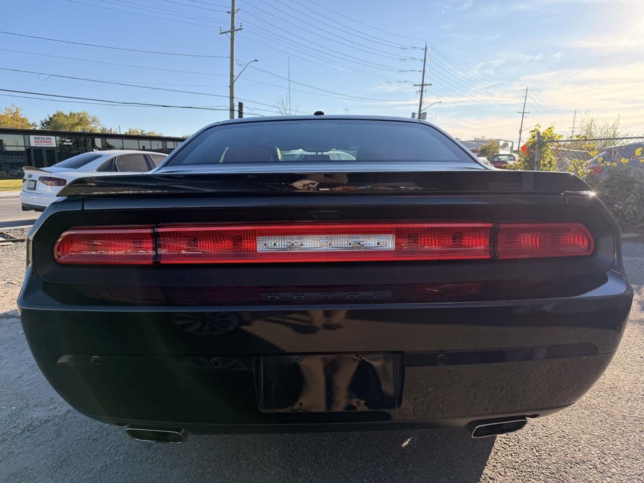 2013 Dodge Challenger R/T Classic Photo