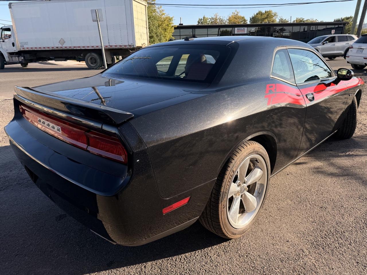 2013 Dodge Challenger R/T Classic Photo