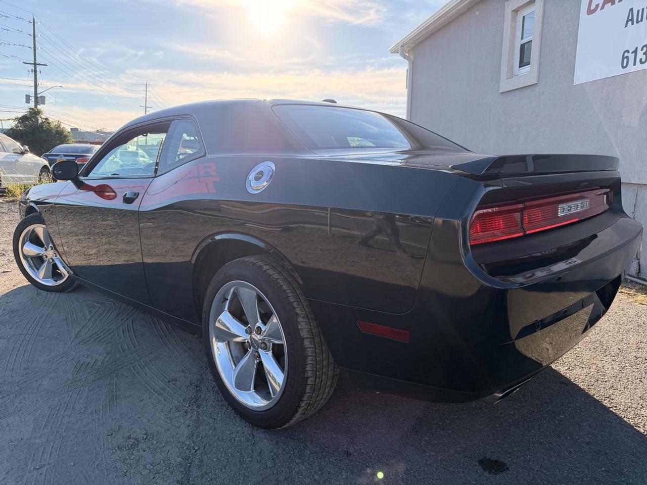 2013 Dodge Challenger R/T Classic Photo