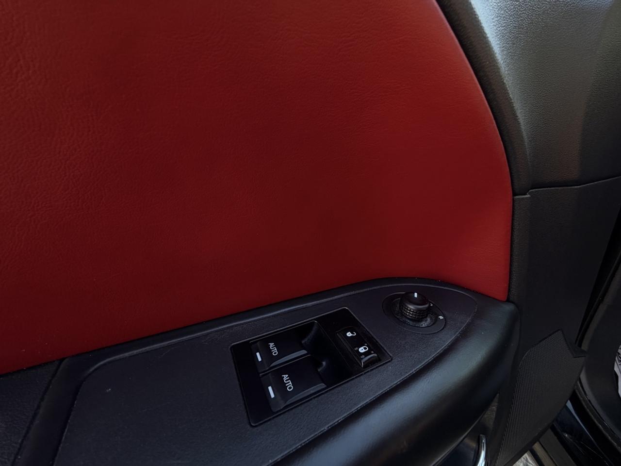 2013 Dodge Challenger R/T Classic Photo