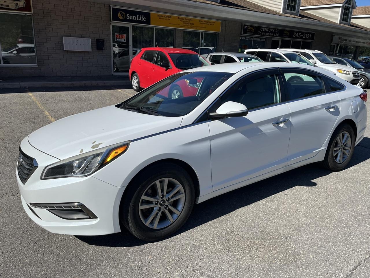 2015 Hyundai Sonata SE Photo