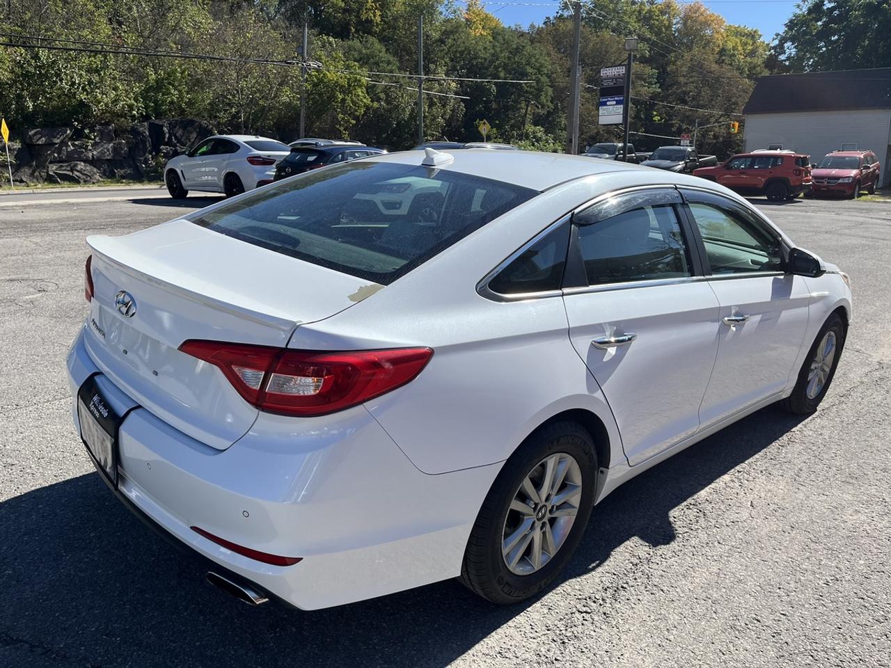 2015 Hyundai Sonata SE Photo