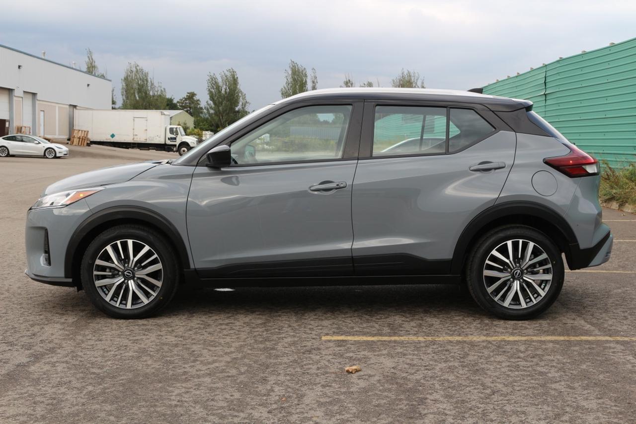 2024 Nissan Kicks SV Photo