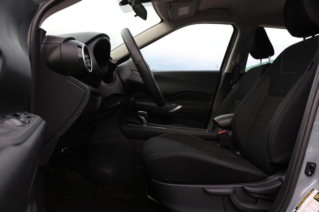 2024 Nissan Kicks SV Photo