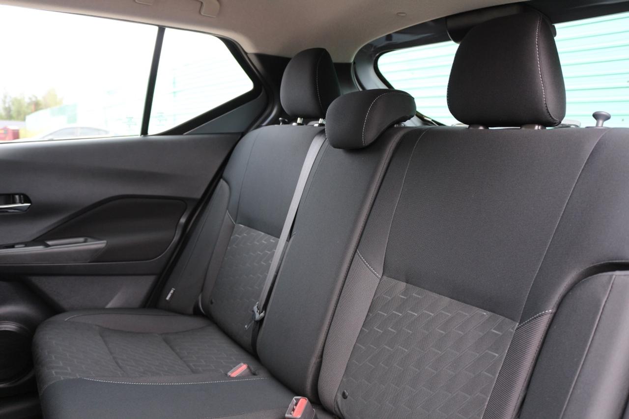 2024 Nissan Kicks SV Photo