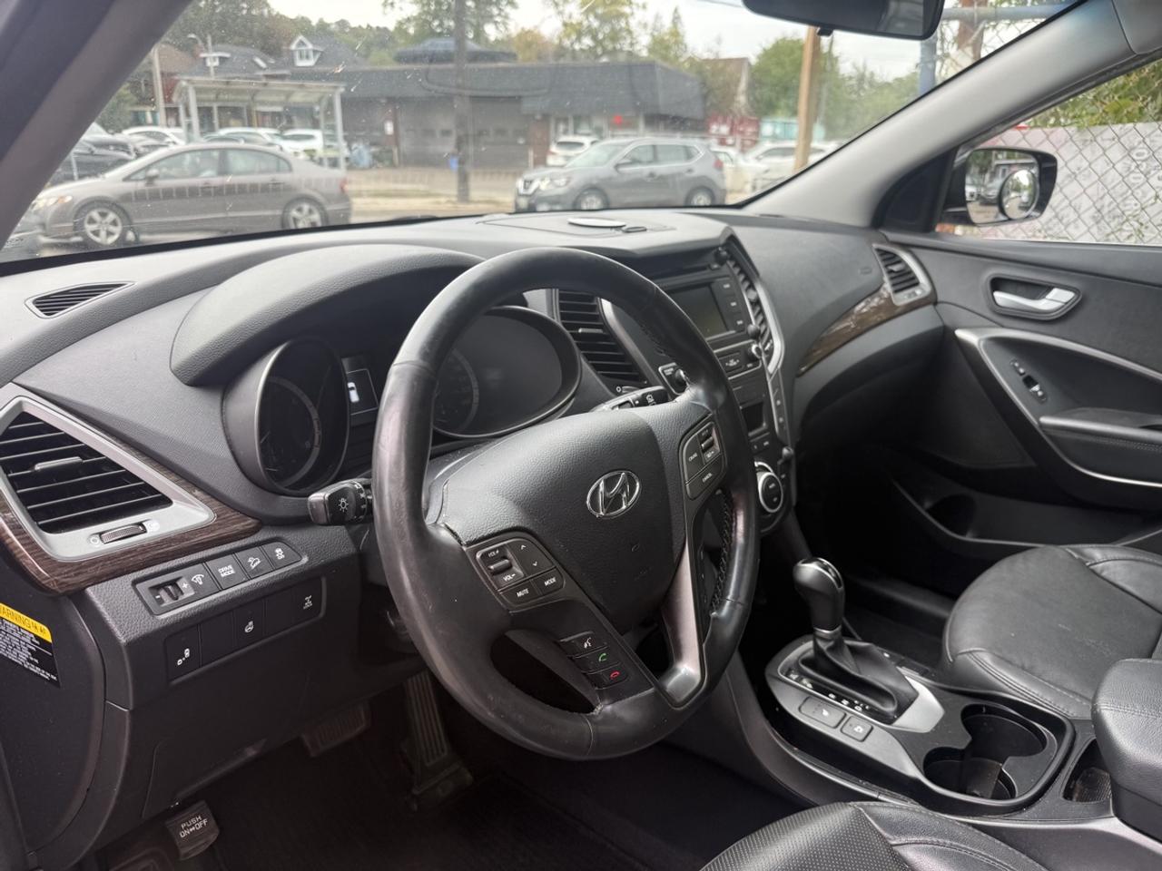 2017 Hyundai Santa Fe Sport SE Photo