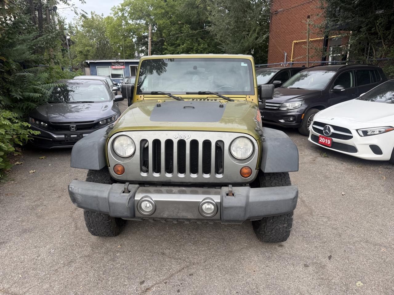 2010 Jeep Wrangler SPORT Photo2