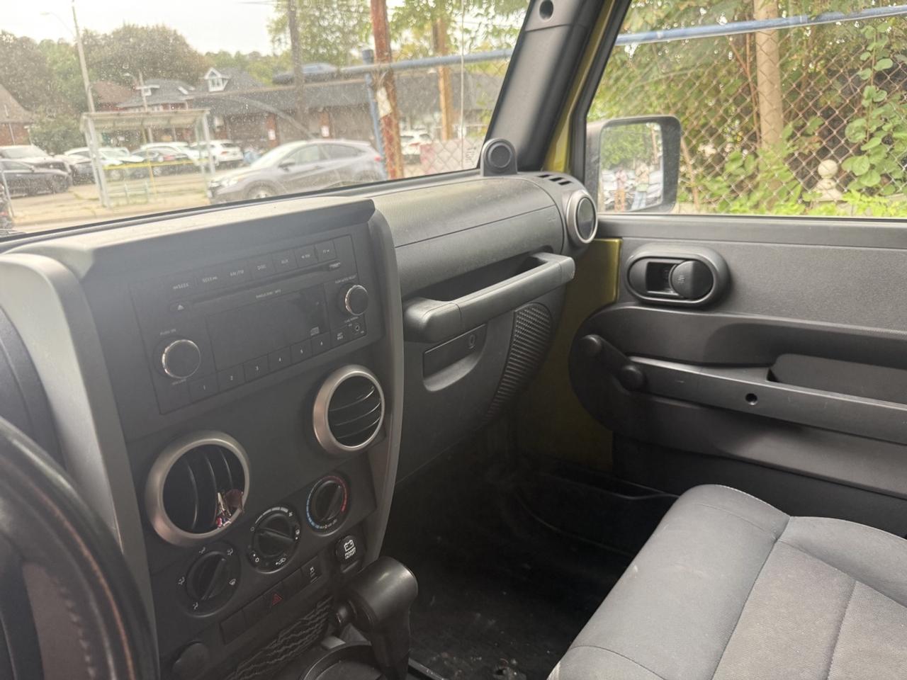 2010 Jeep Wrangler SPORT Photo