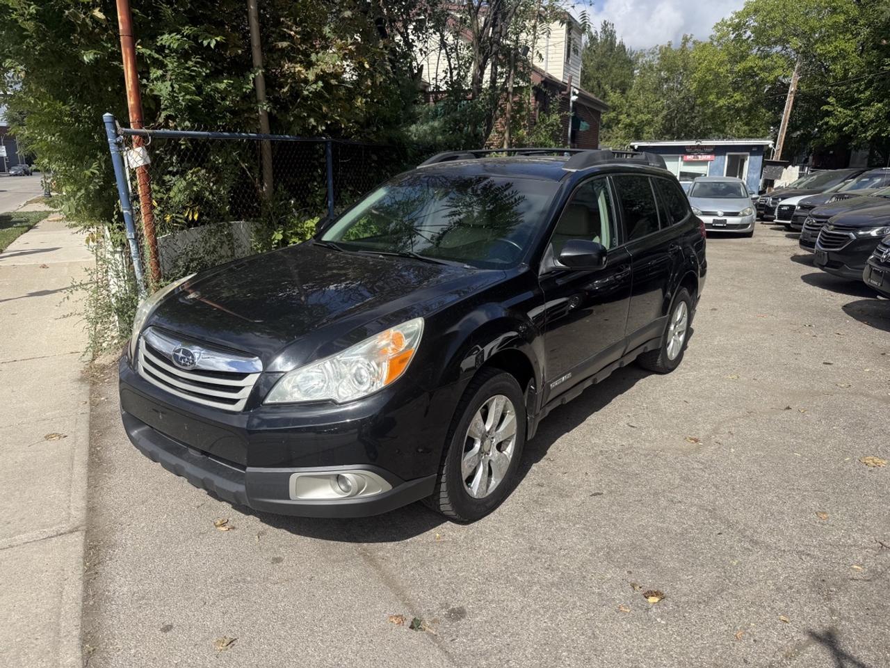 2011 Subaru Outback LIMITED Photo