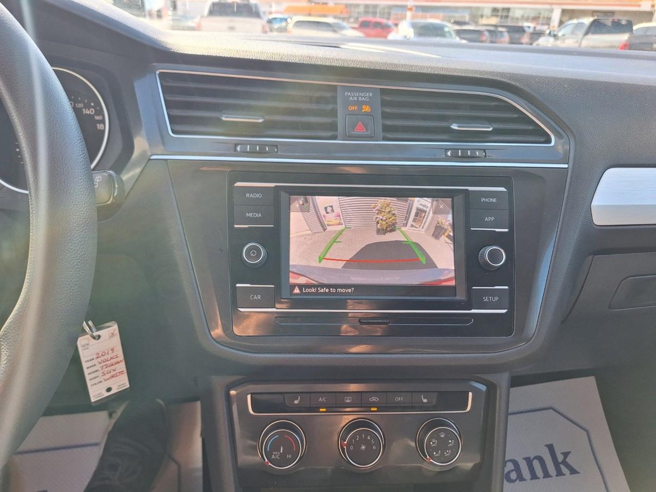 2019 Volkswagen Tiguan Trendline 4Motion Photo