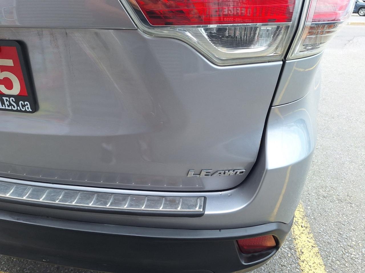 2015 Toyota Highlander AWD 4dr LE Photo