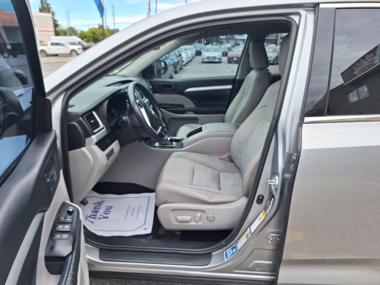2015 Toyota Highlander AWD 4dr LE Photo
