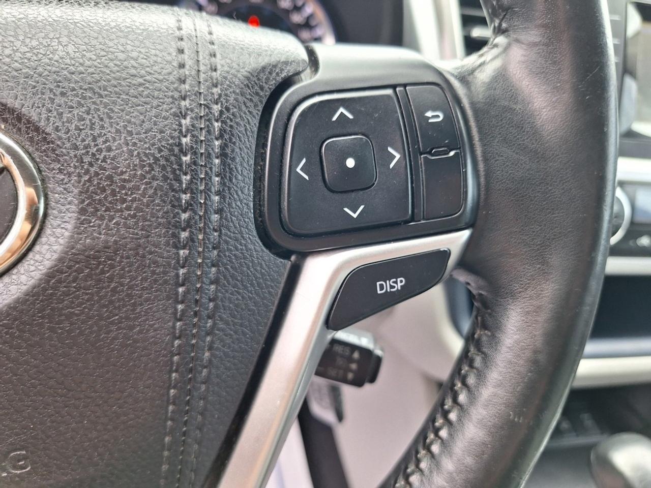 2015 Toyota Highlander AWD 4dr LE Photo