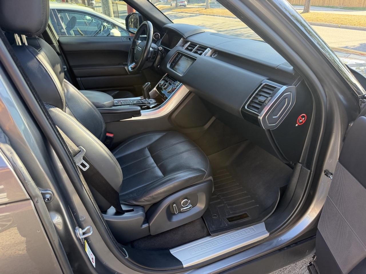 2016 Land Rover Range Rover Sport SUPERCHARGED DYNAMIC Photo
