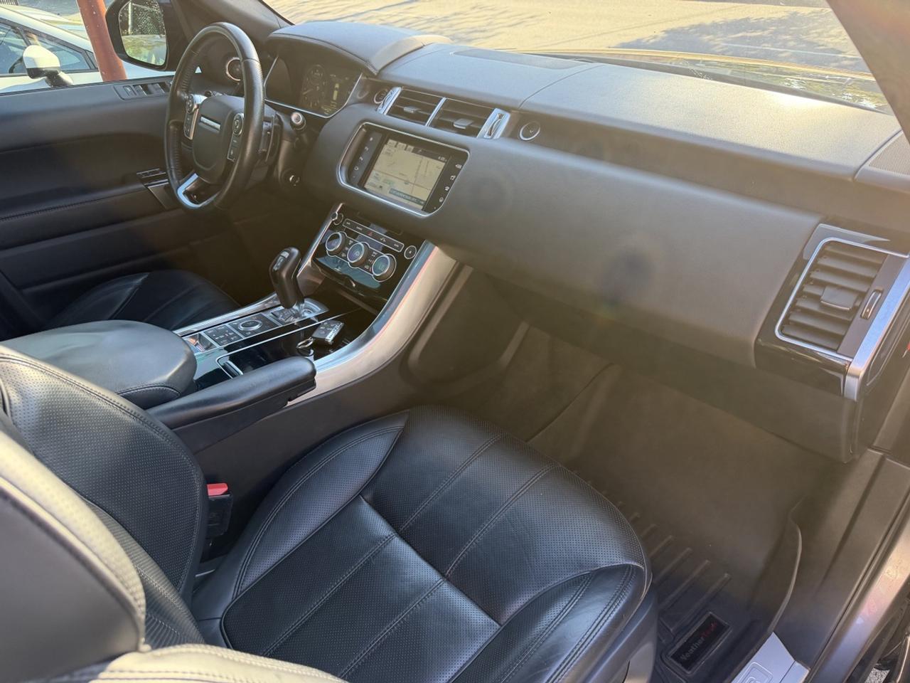 2016 Land Rover Range Rover Sport SUPERCHARGED DYNAMIC Photo