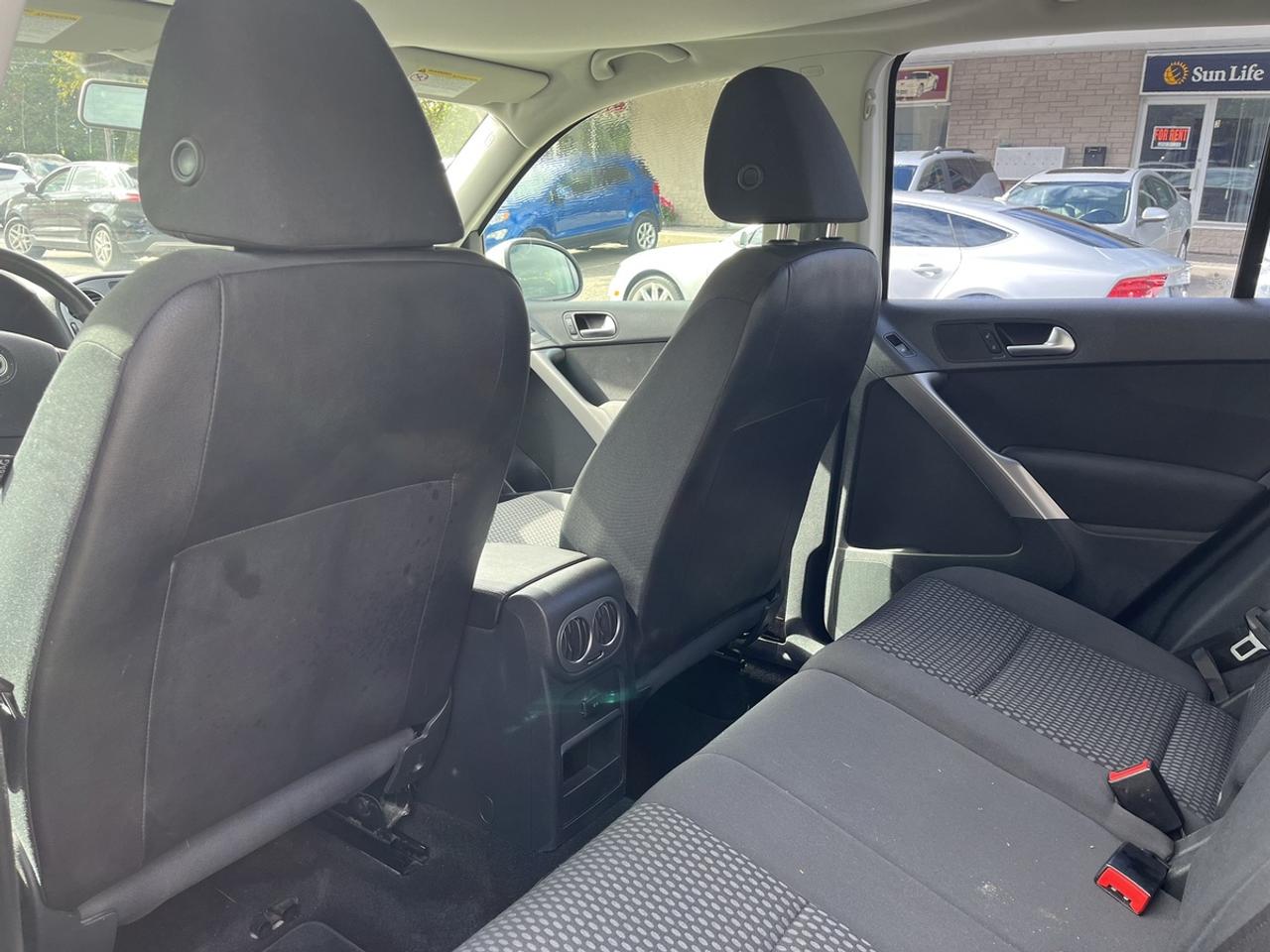 2010 Volkswagen Tiguan Wolfsburg Edition Photo