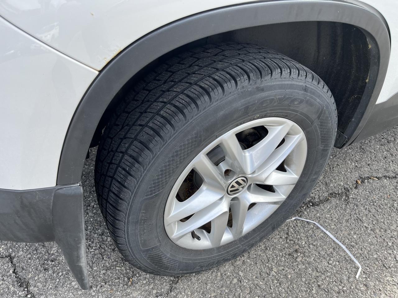 2010 Volkswagen Tiguan Wolfsburg Edition Photo