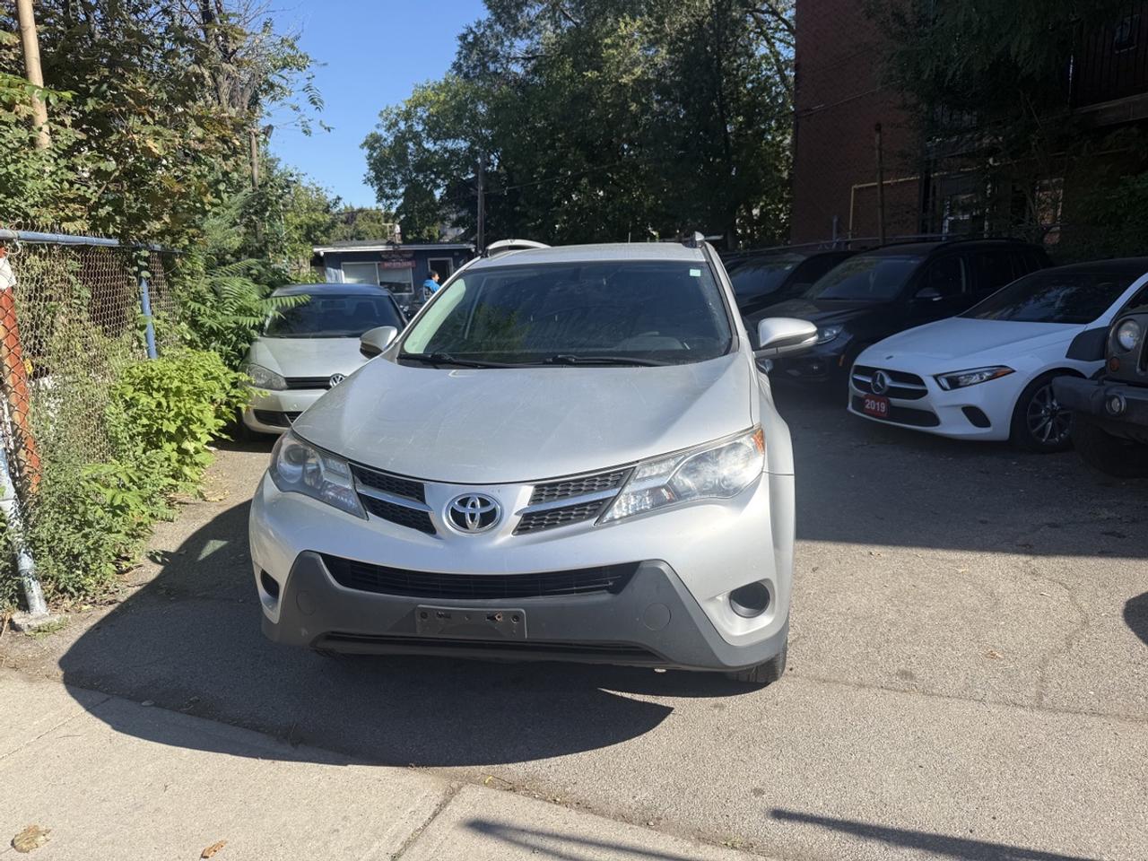 2014 Toyota RAV4 LE Photo