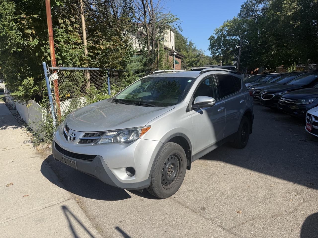 2014 Toyota RAV4 LE Photo5