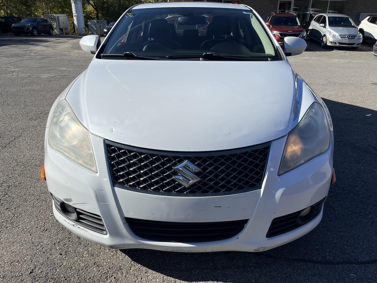 2011 Suzuki Kizashi SLS Photo3