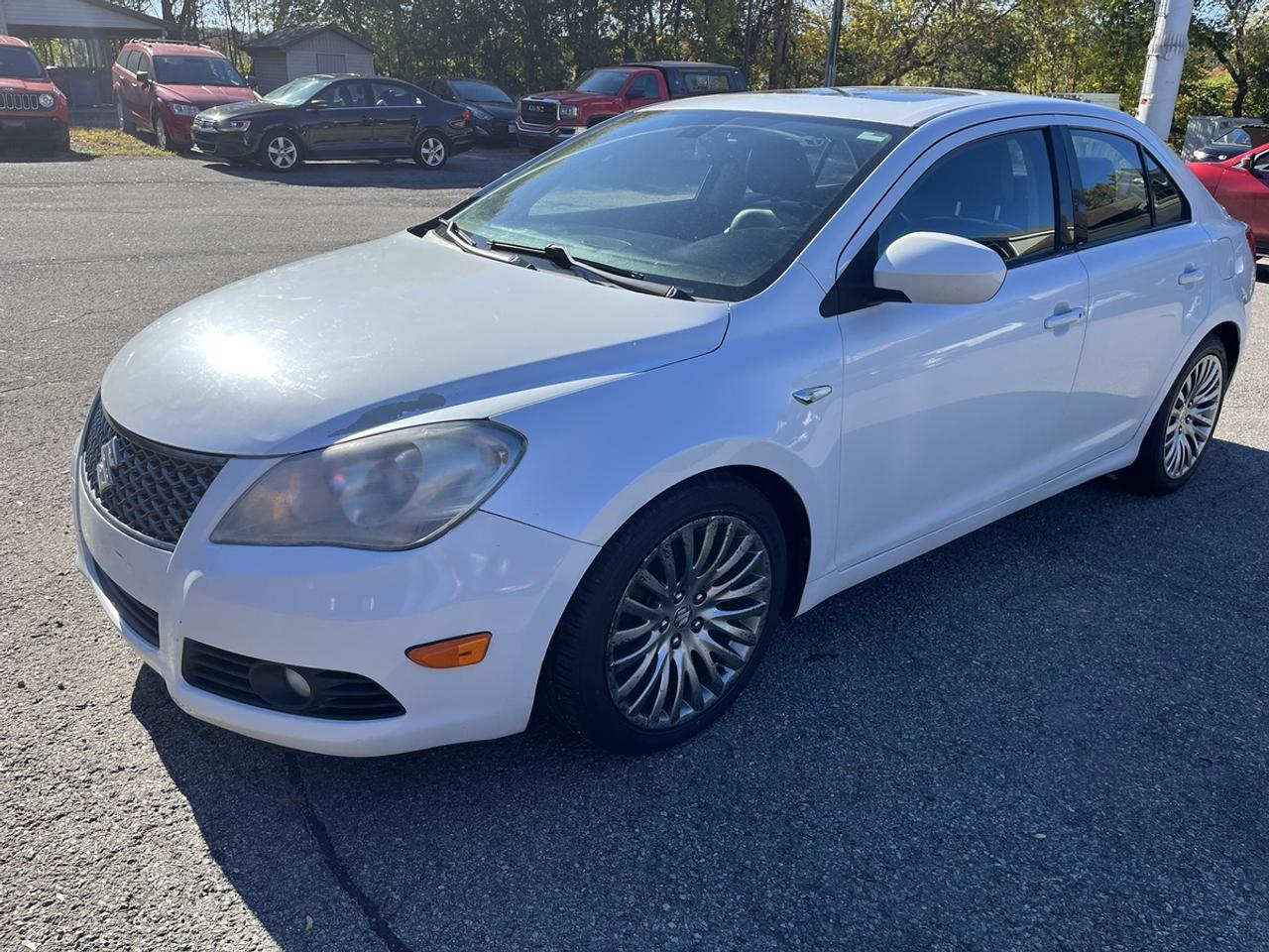 2011 Suzuki Kizashi SLS Photo