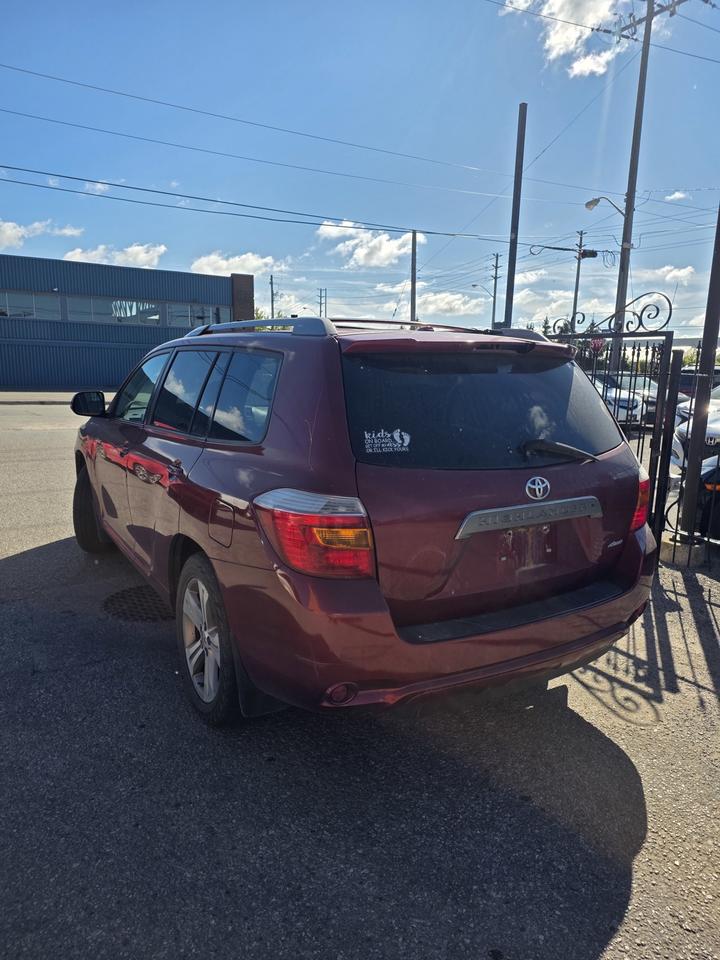 2010 Toyota Highlander Sport Photo