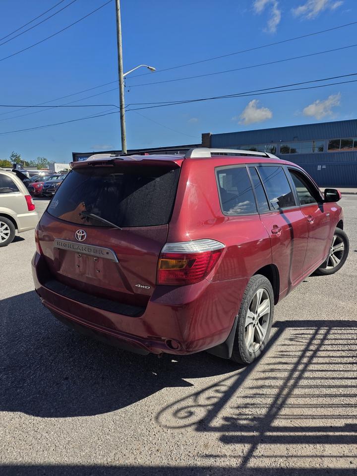 2010 Toyota Highlander Sport Photo