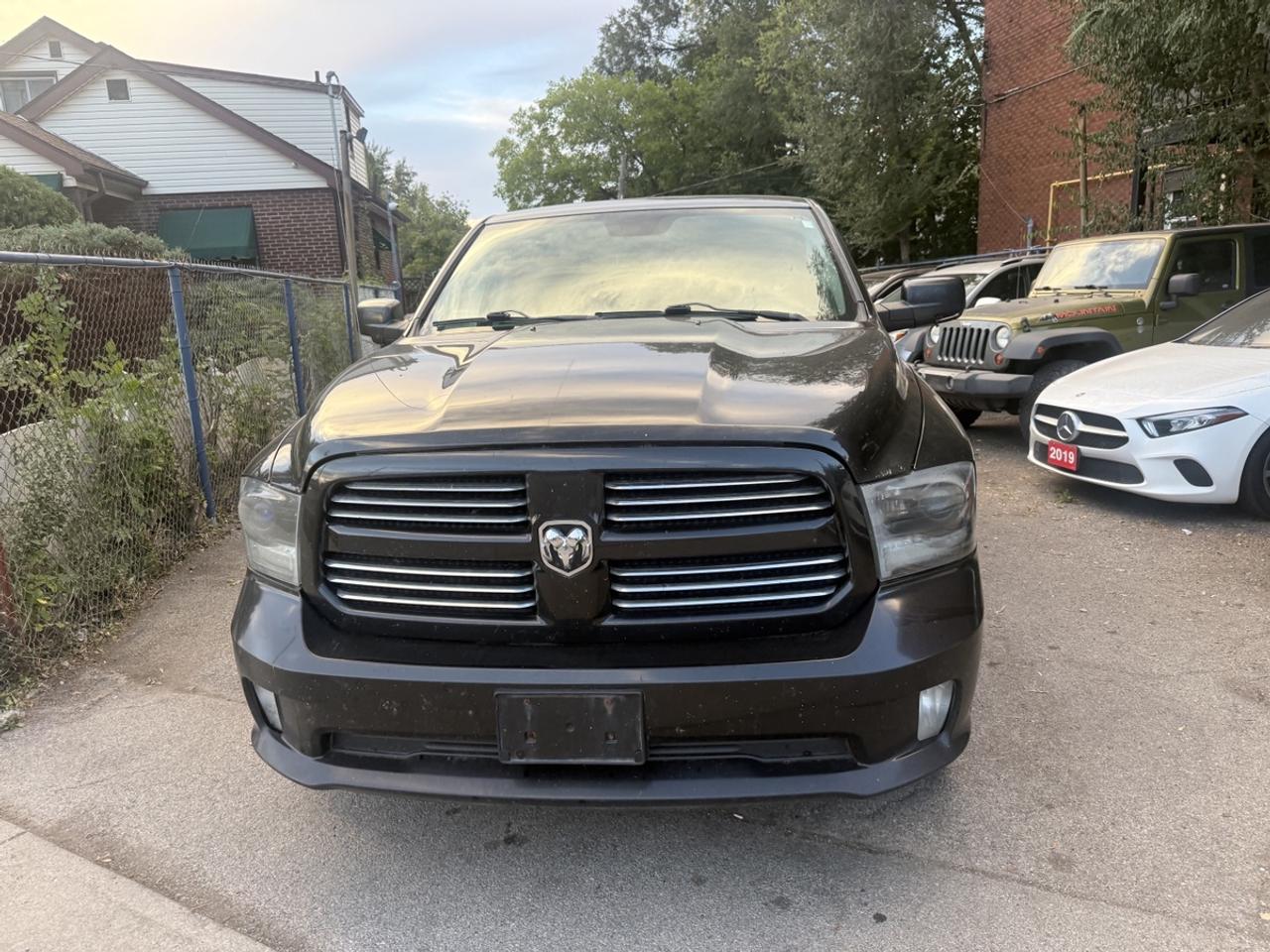 2015 RAM 1500 SPORT Photo1