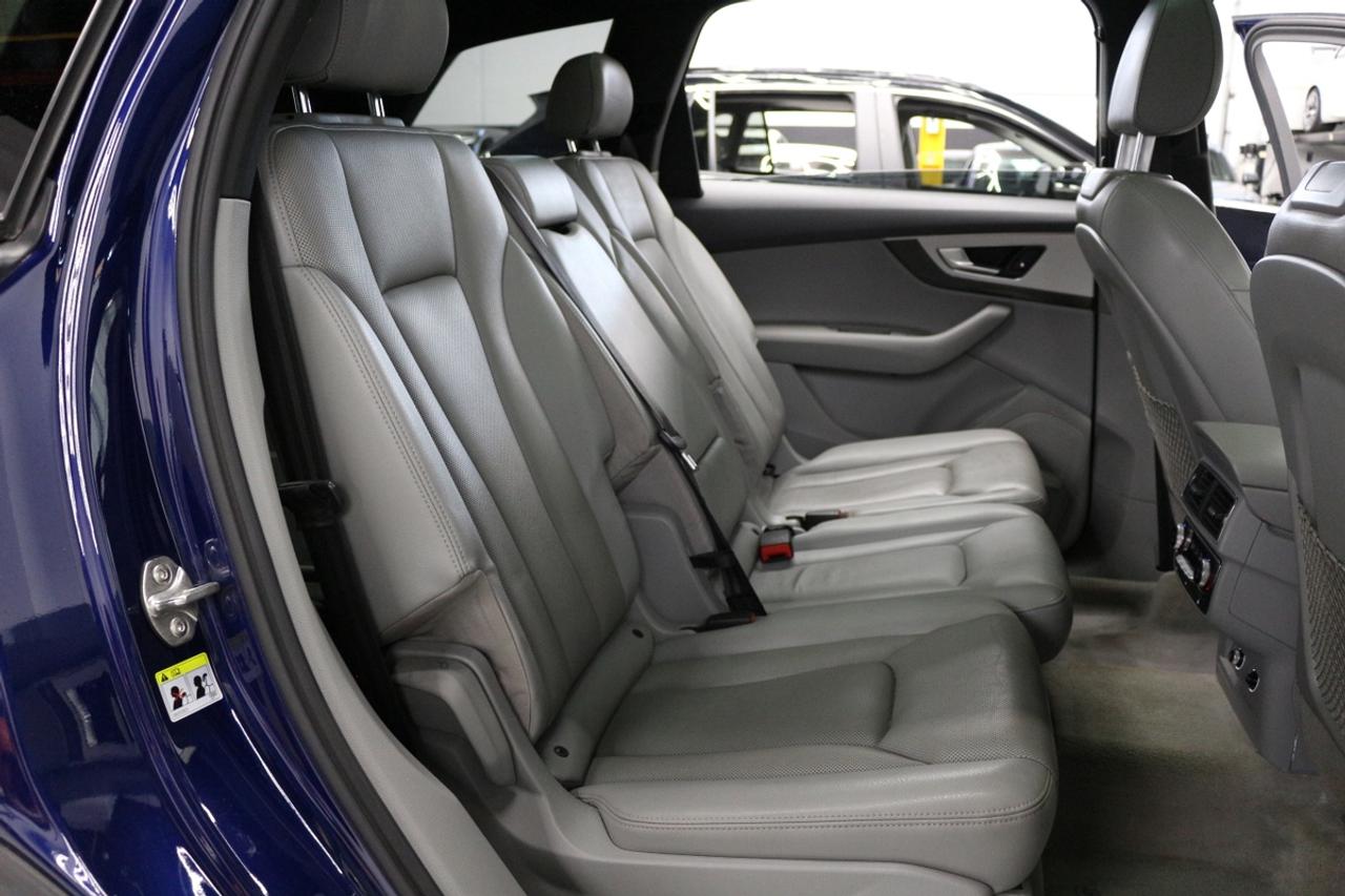 2018 Audi Q7 TECHNIK - 7 SEATS CLEAN CARFAX Photo