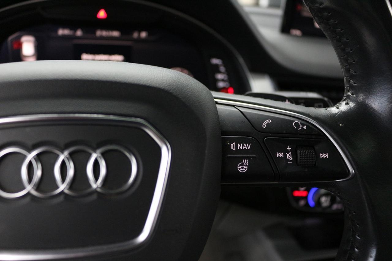 2018 Audi Q7 TECHNIK - 7 SEATS CLEAN CARFAX Photo