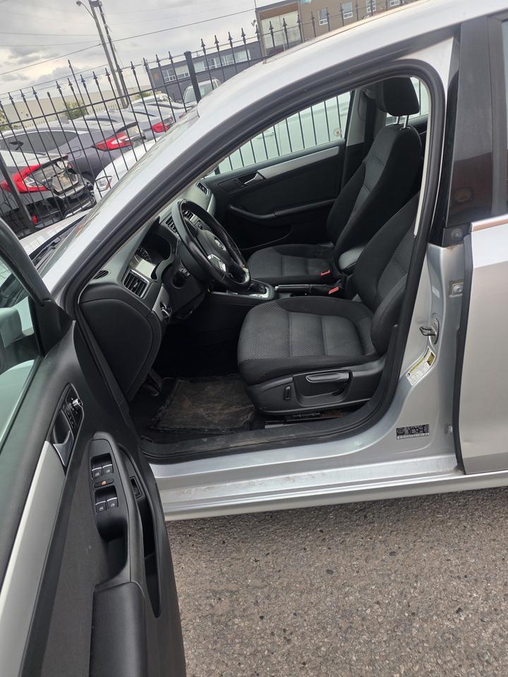 2014 Volkswagen Jetta SE Photo