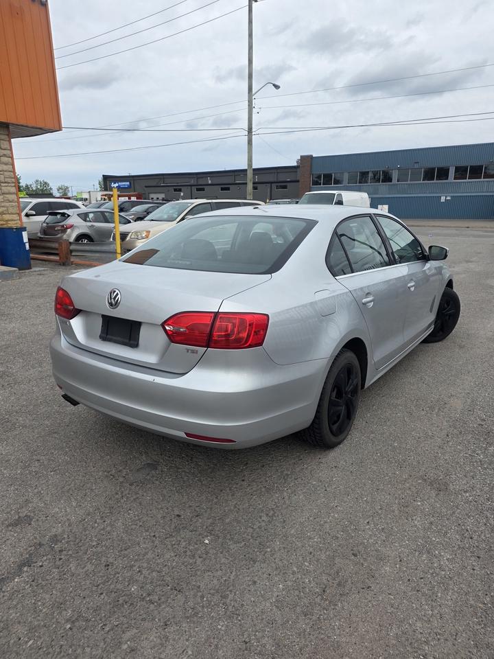 2014 Volkswagen Jetta SE Photo3