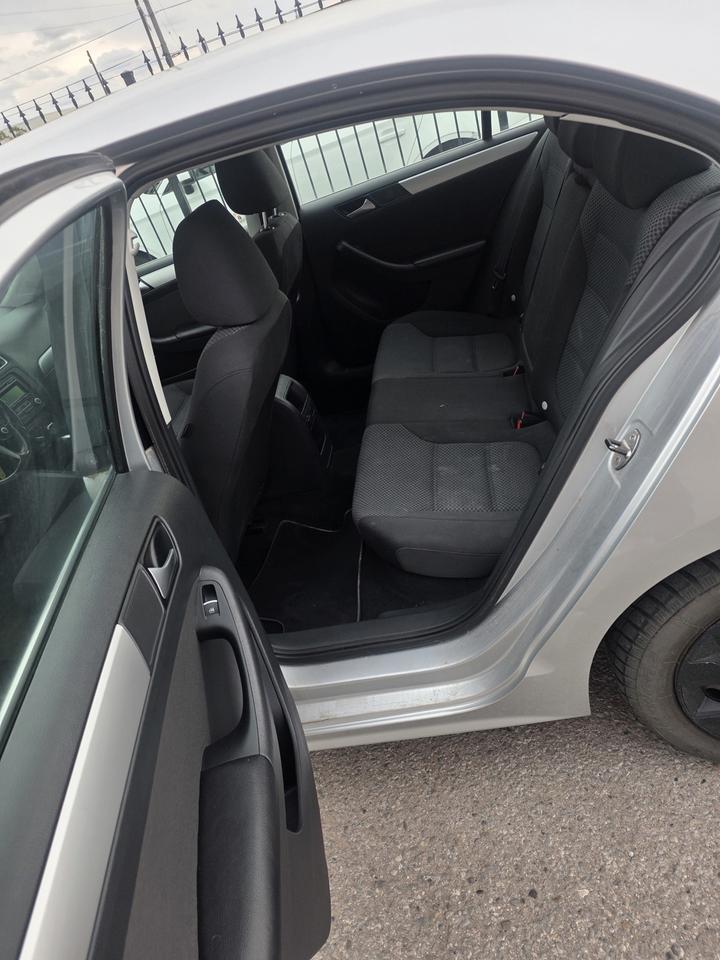 2014 Volkswagen Jetta SE Photo