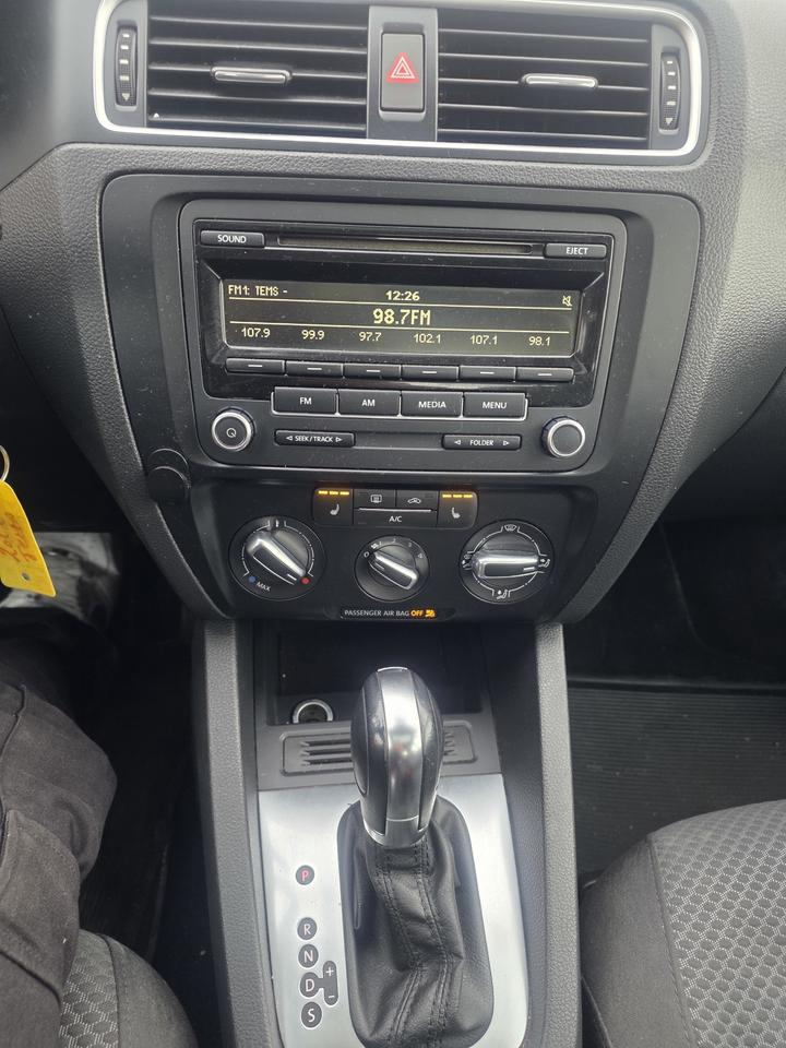 2014 Volkswagen Jetta SE Photo