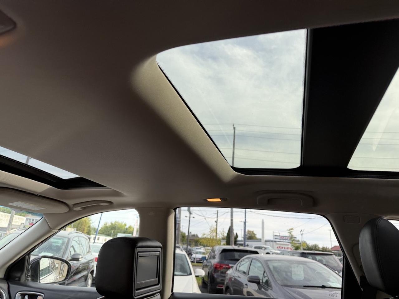 2015 Infiniti QX60 LUXE Photo