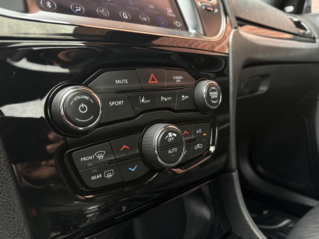2023 Chrysler 300S AWD Panaroof| SRT Wheels| Leather Photo