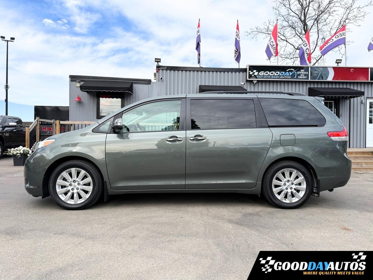 2014 Toyota Sienna Limited FULLY LOADED | 1 OWNER | LIKE NEW LOW KMS Photo