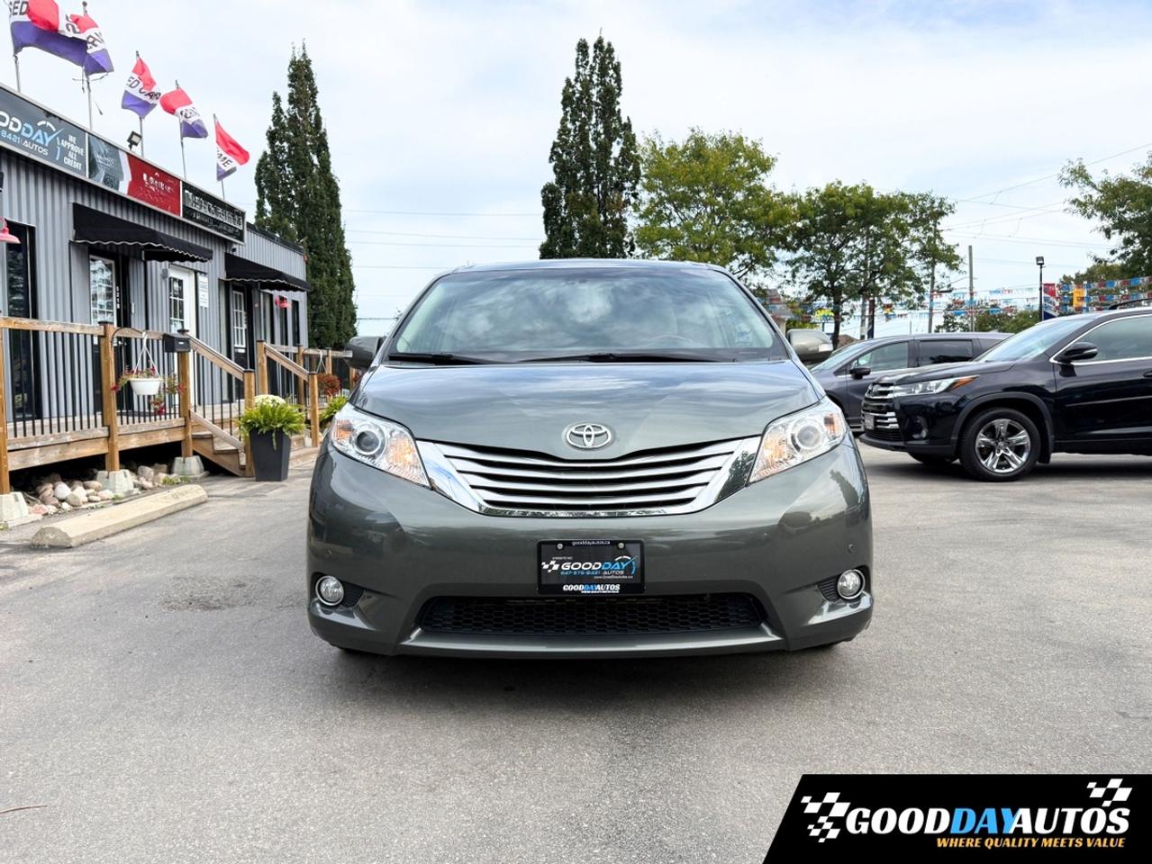 2014 Toyota Sienna Limited FULLY LOADED | 1 OWNER | LIKE NEW LOW KMS Photo