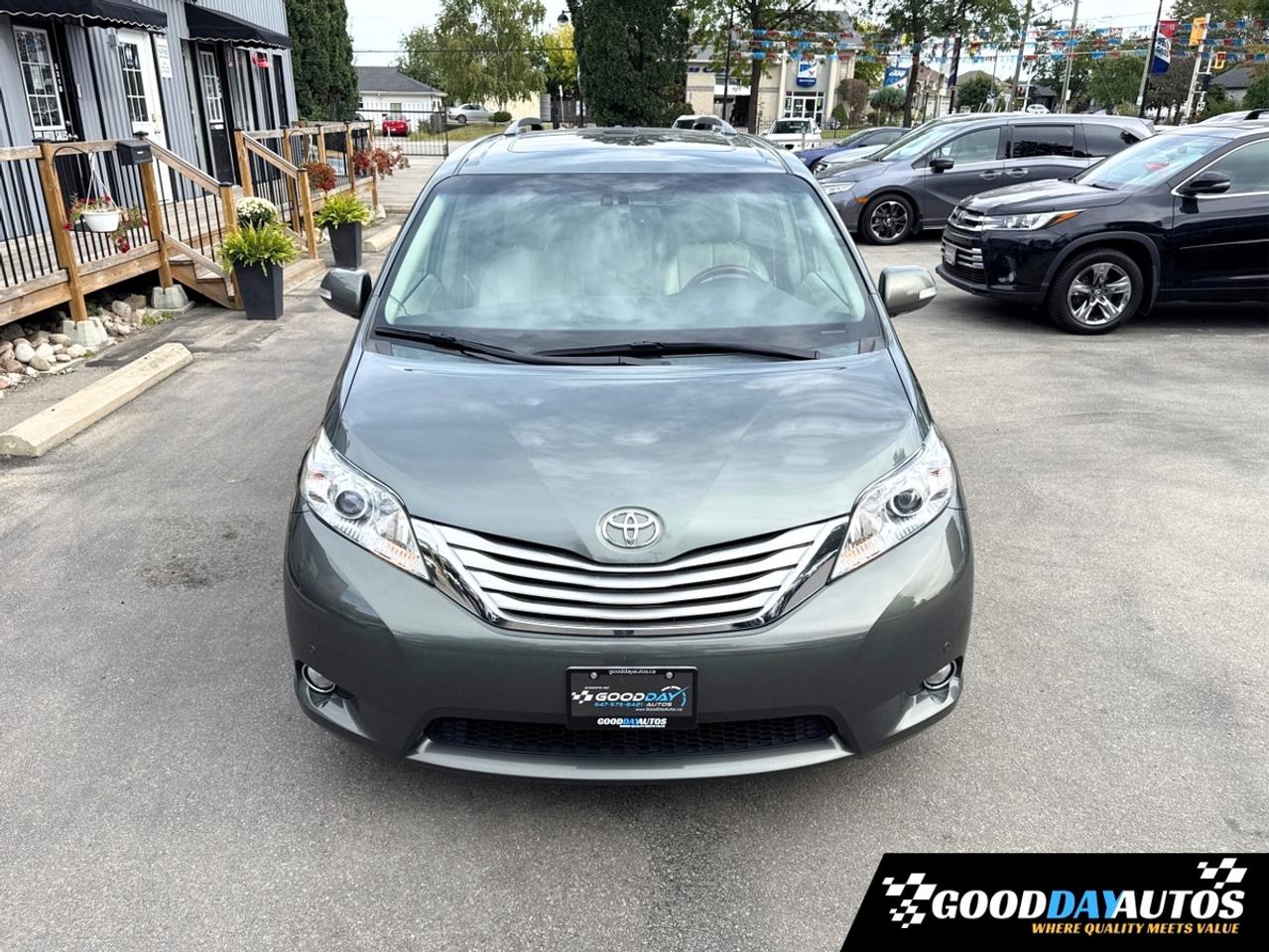 2014 Toyota Sienna Limited FULLY LOADED | 1 OWNER | LIKE NEW LOW KMS Photo